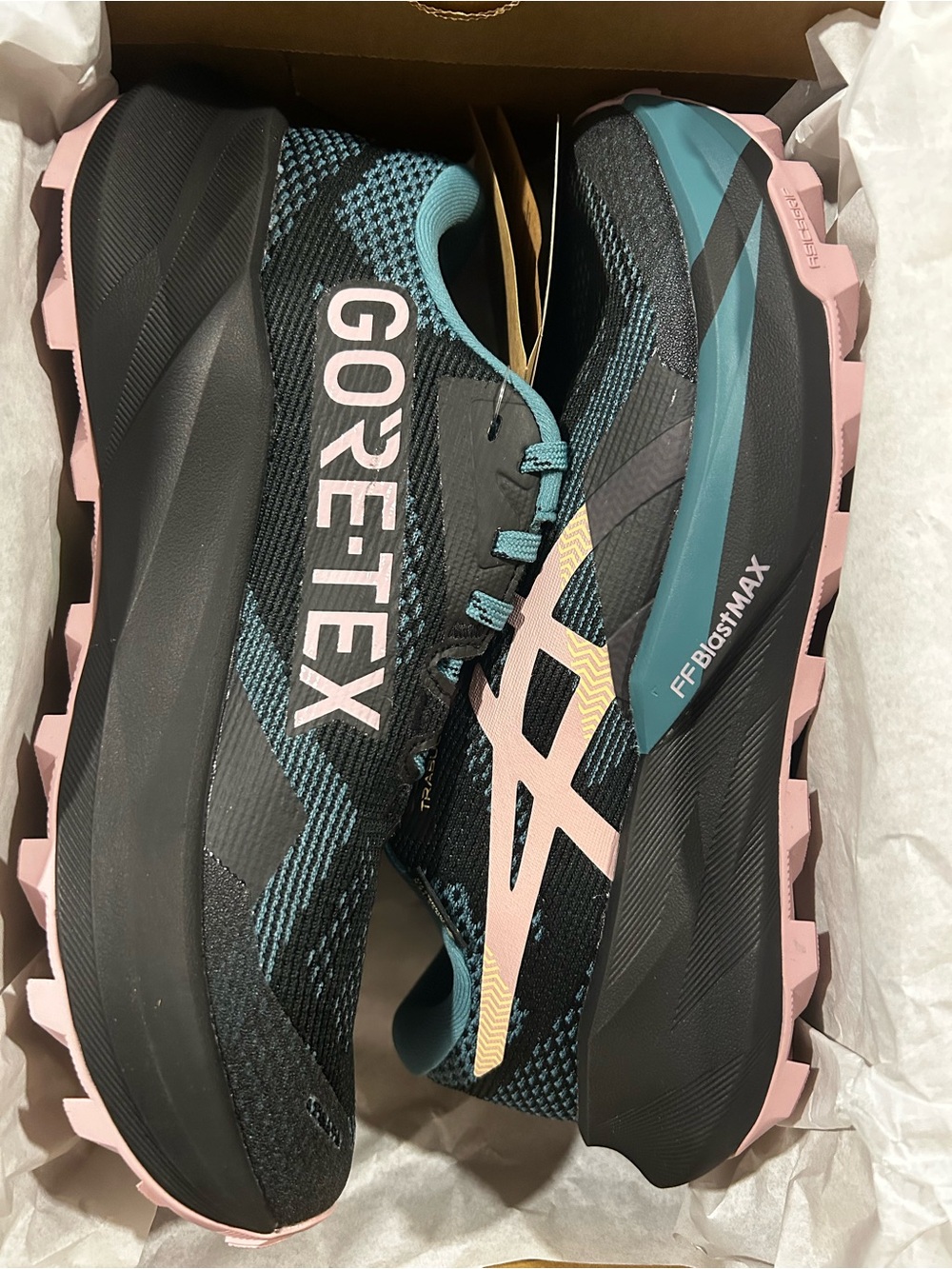 ASICS Women's Trail Running Shoes - Size 7.5